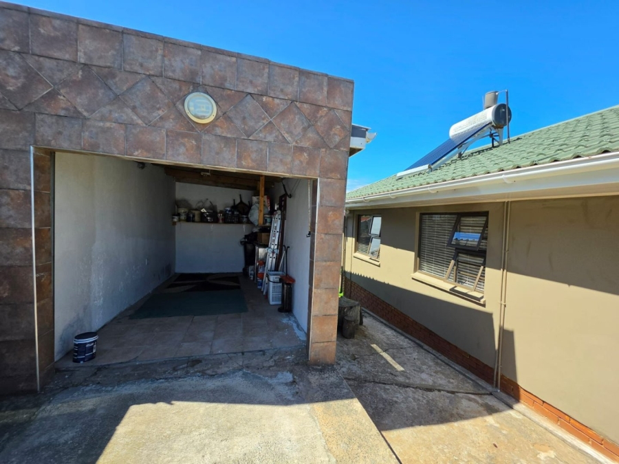 3 Bedroom Property for Sale in Amalinda Eastern Cape